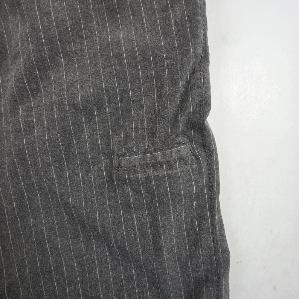 BKE Carlisle Pinstripe Shorts Mens 34 Heather Grey Regular Fit Casual 26581AM